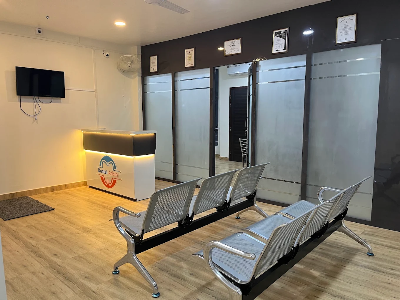 Dental Artistry reception desk